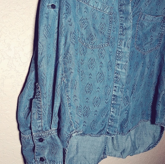 Cloth & Stone Feldspar chambray button down top - Picture 4 of 8